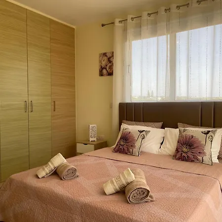 Nissi Sunny Cozy Appartement *